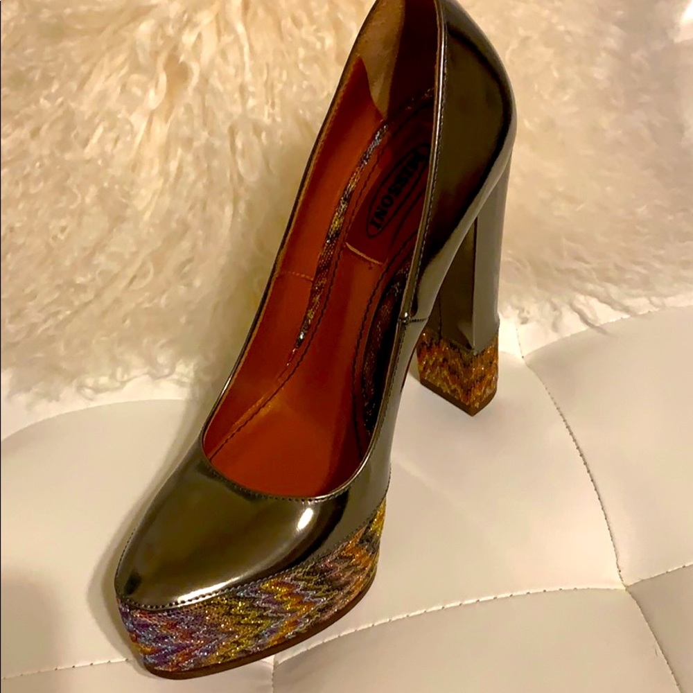 NWT RARE MISSONI “RASH SNAKE” CHROME PUMPS - Picture 2 of 9